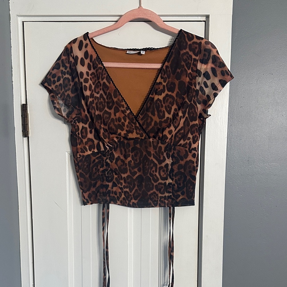 ASOS DESIGN Leopard Print Wrap Crop Top V-Neck Short Sleeve Blouse